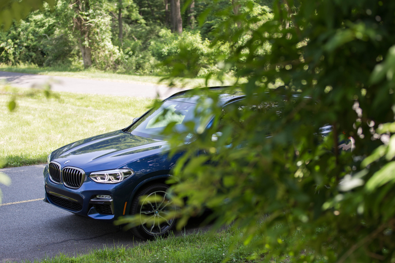 Illustration for article titled The 2018 BMW X3 M40i Makes the Crossover Apocalypse a Little More Tolerable